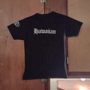 Hawaiian, Biker Tee Proud to Be retro vintage y2k caligraphy print